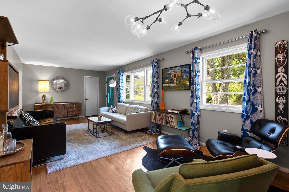 10609 Lilac Place Silver Spring, MD 20903 - Photo 2 of 43