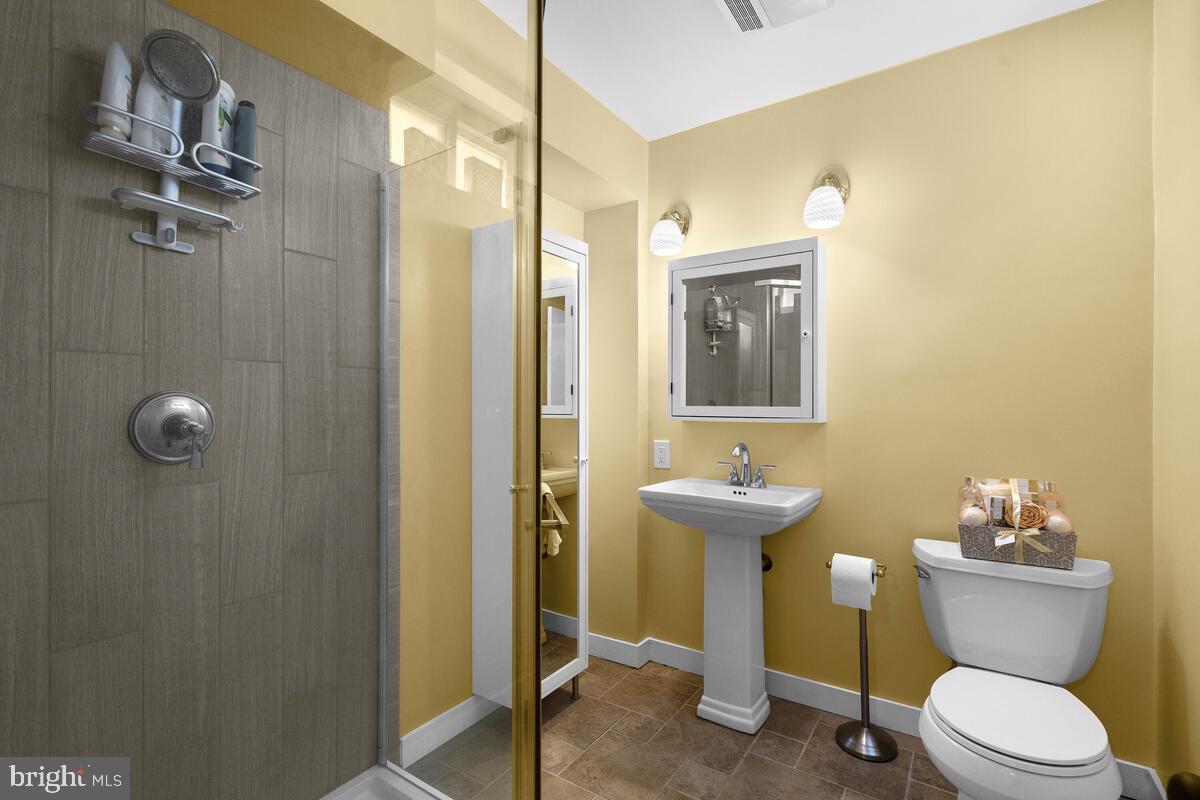 10609 Lilac Place Silver Spring, MD 20903 - Photo 31 of 43