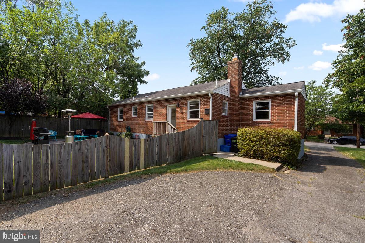 10609 Lilac Place Silver Spring, MD 20903 - Photo 35 of 43