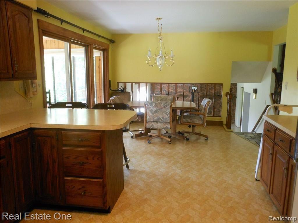 7092 East Holly Road Holly, MI 48442 - Photo 4 of 54 DSCN3191 (2).JPG