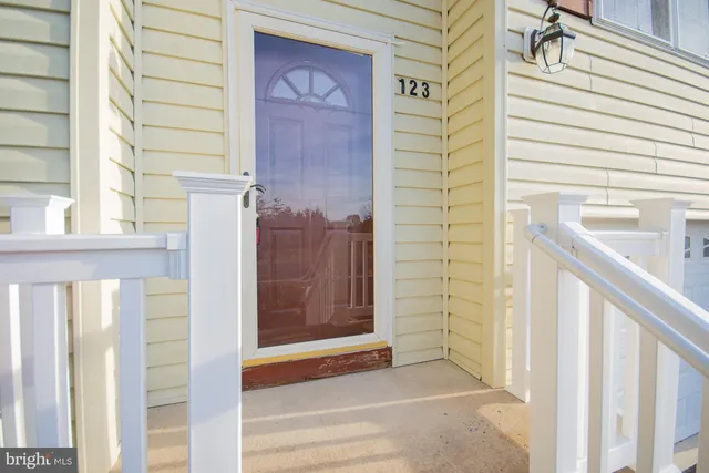 $289,900 | 123 Moonlight Lane, Martinsburg, WV 25404