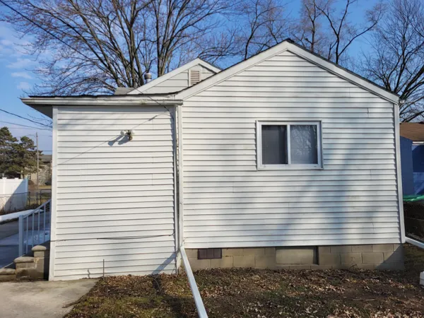 $149,900 | 10124 Pelham Road, Taylor, MI 48180