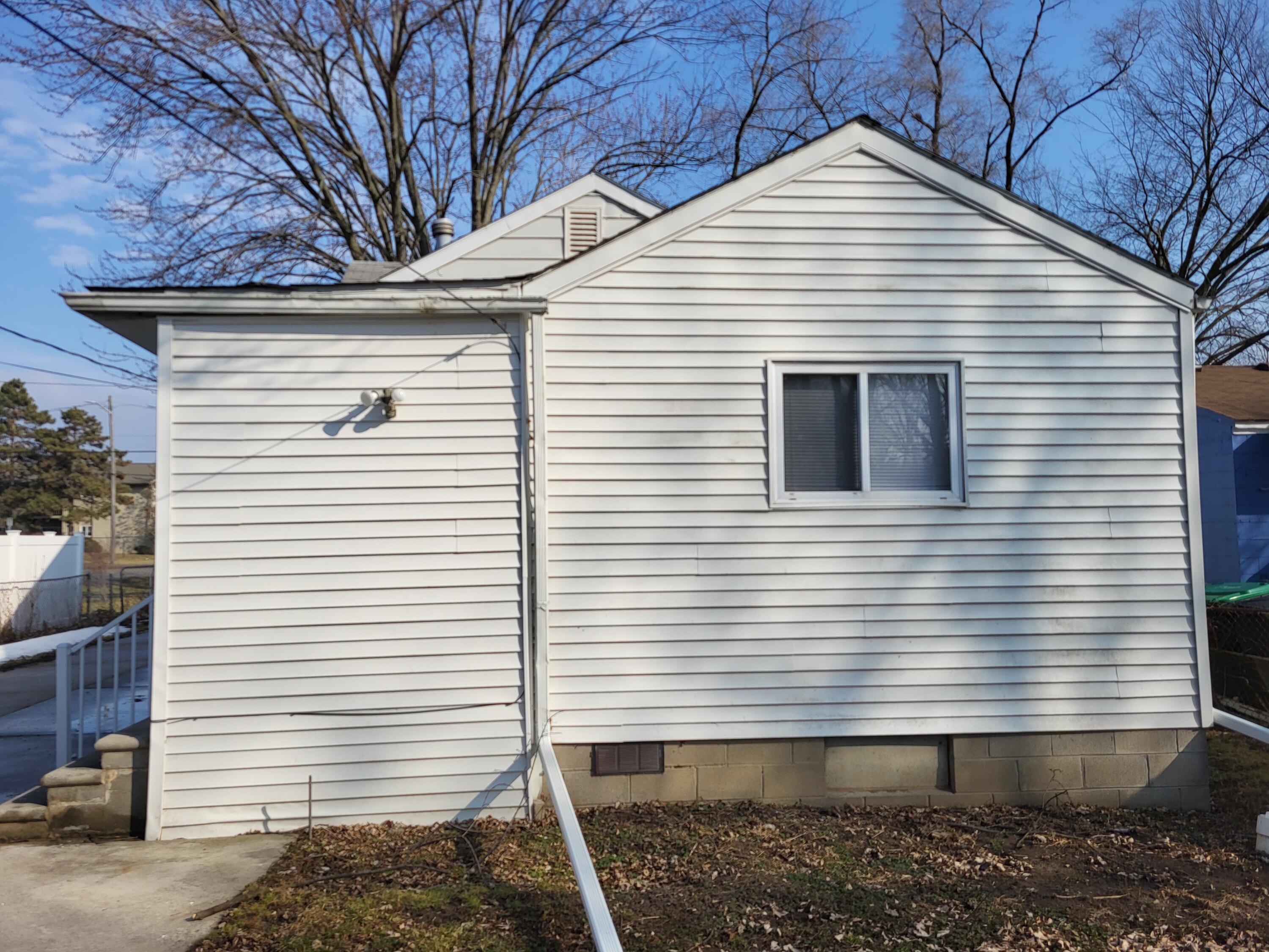 10124 Pelham Road Taylor, MI 48180 - Photo 3 of 16 20260217_143719