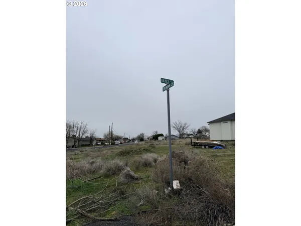 $74,900 | 1605 Hayes Street, Umatilla, OR 97882