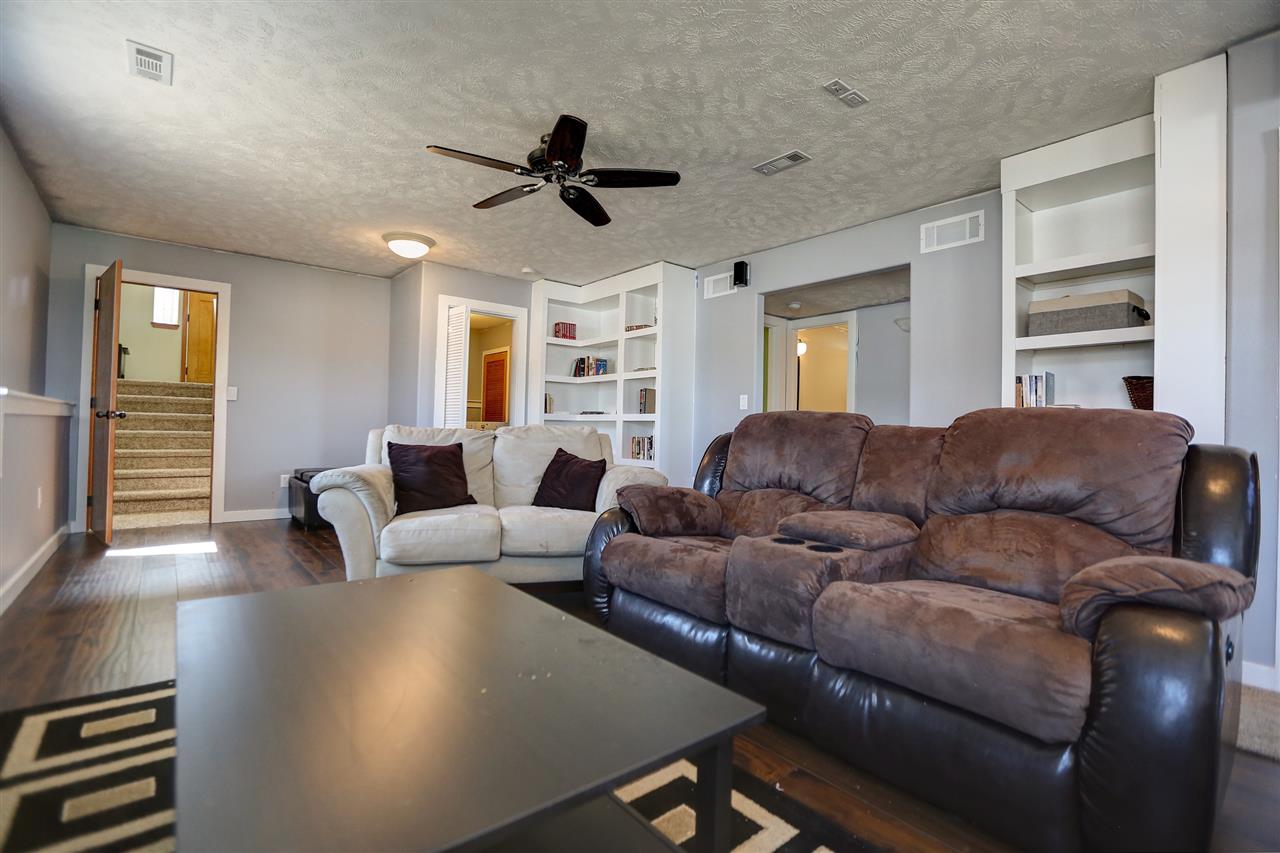 3111 East Lane Park Road Mead, WA 99021 - Photo 12 of 20 Gallery Image 12