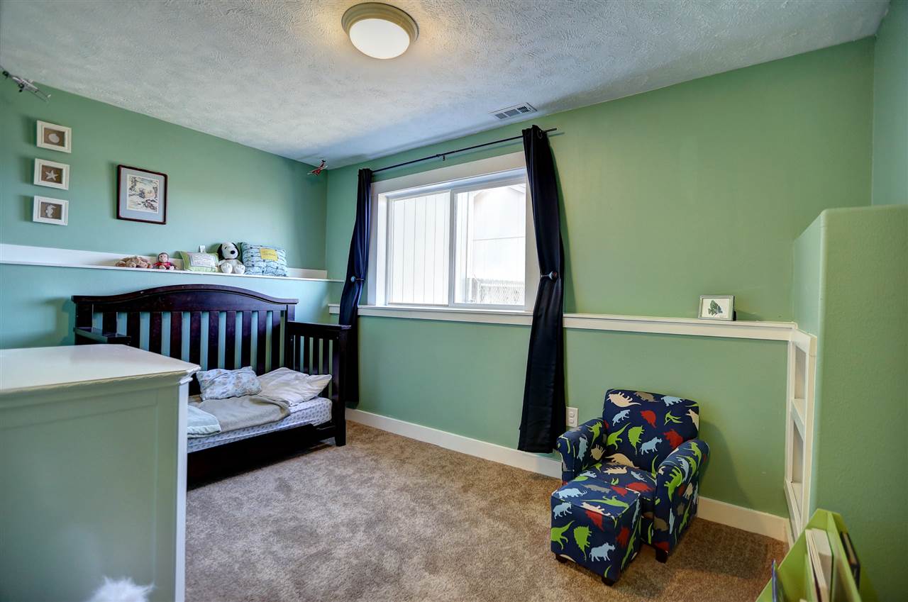 3111 East Lane Park Road Mead, WA 99021 - Photo 14 of 20 Gallery Image 14