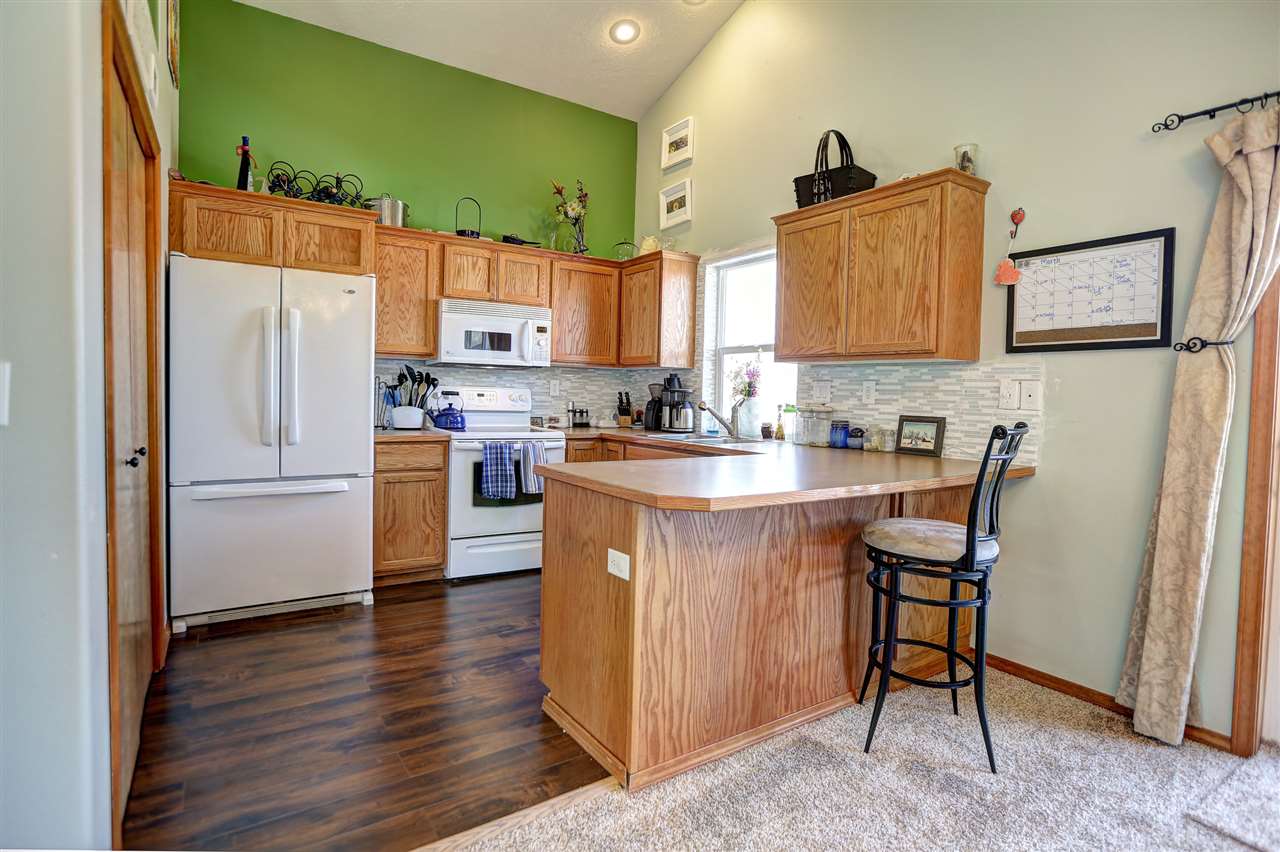 3111 East Lane Park Road Mead, WA 99021 - Photo 5 of 20 Gallery Image 5