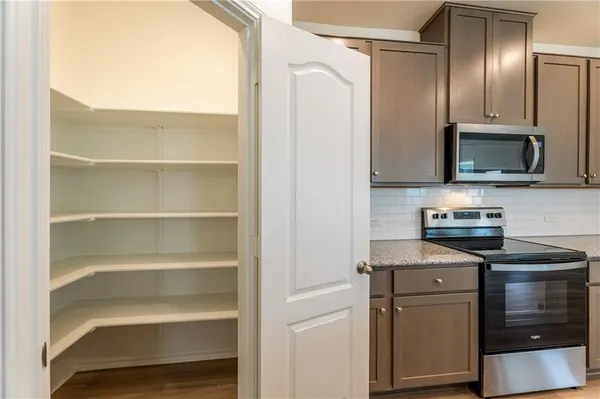 $1,845 | 125 Drifter Lane, Jarrell, TX 76537