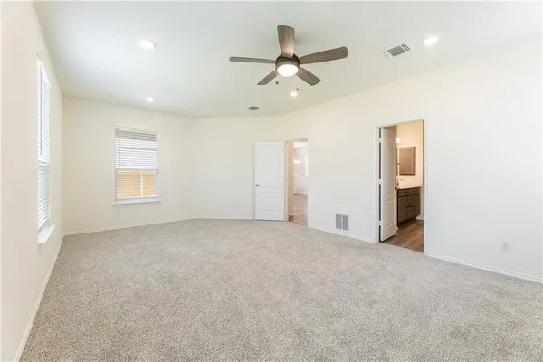 $1,845 | 125 Drifter Lane, Jarrell, TX 76537