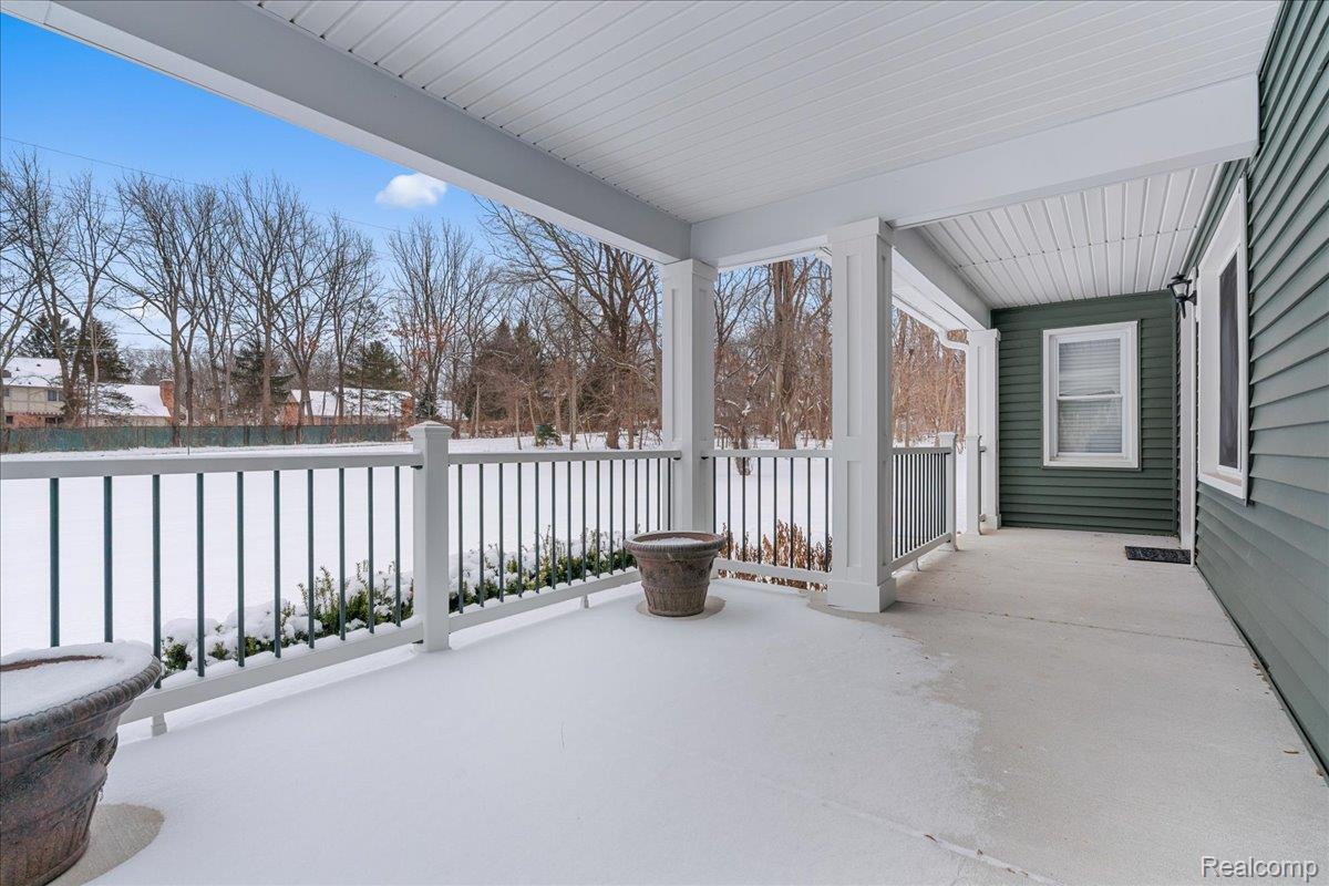 4666 Brighton Road Brighton, MI 48116 - Photo 7 of 37 View of covered porch