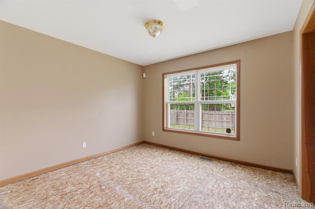 4783 Wayburn Street Detroit, MI 48224 - Photo 19 of 36