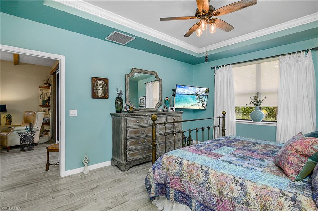 7642 Jacaranda Lane Naples, FL 34114 - Photo 19 of 42