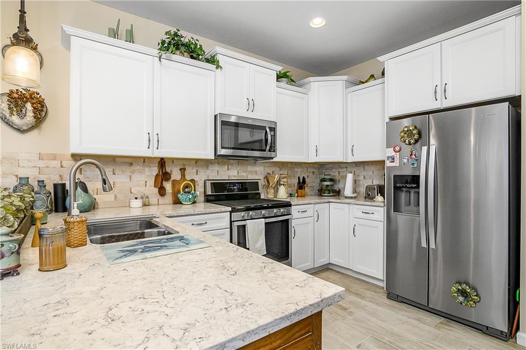 7642 Jacaranda Lane Naples, FL 34114 - Photo 2 of 42