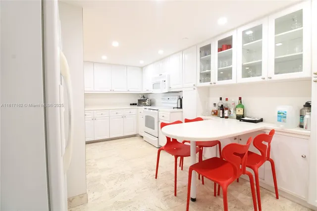 $1,399,000 | 151 Crandon Boulevard, Unit 702, Key Biscayne, FL 33149