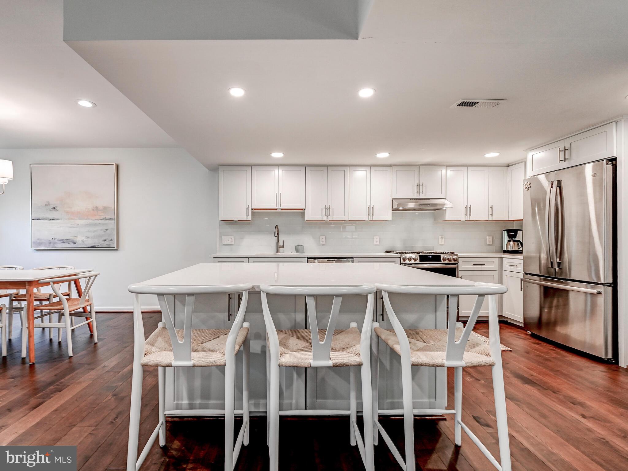 8 Cross Keys Road, Unit 8A Baltimore, MD 21210 - Photo 6 of 24