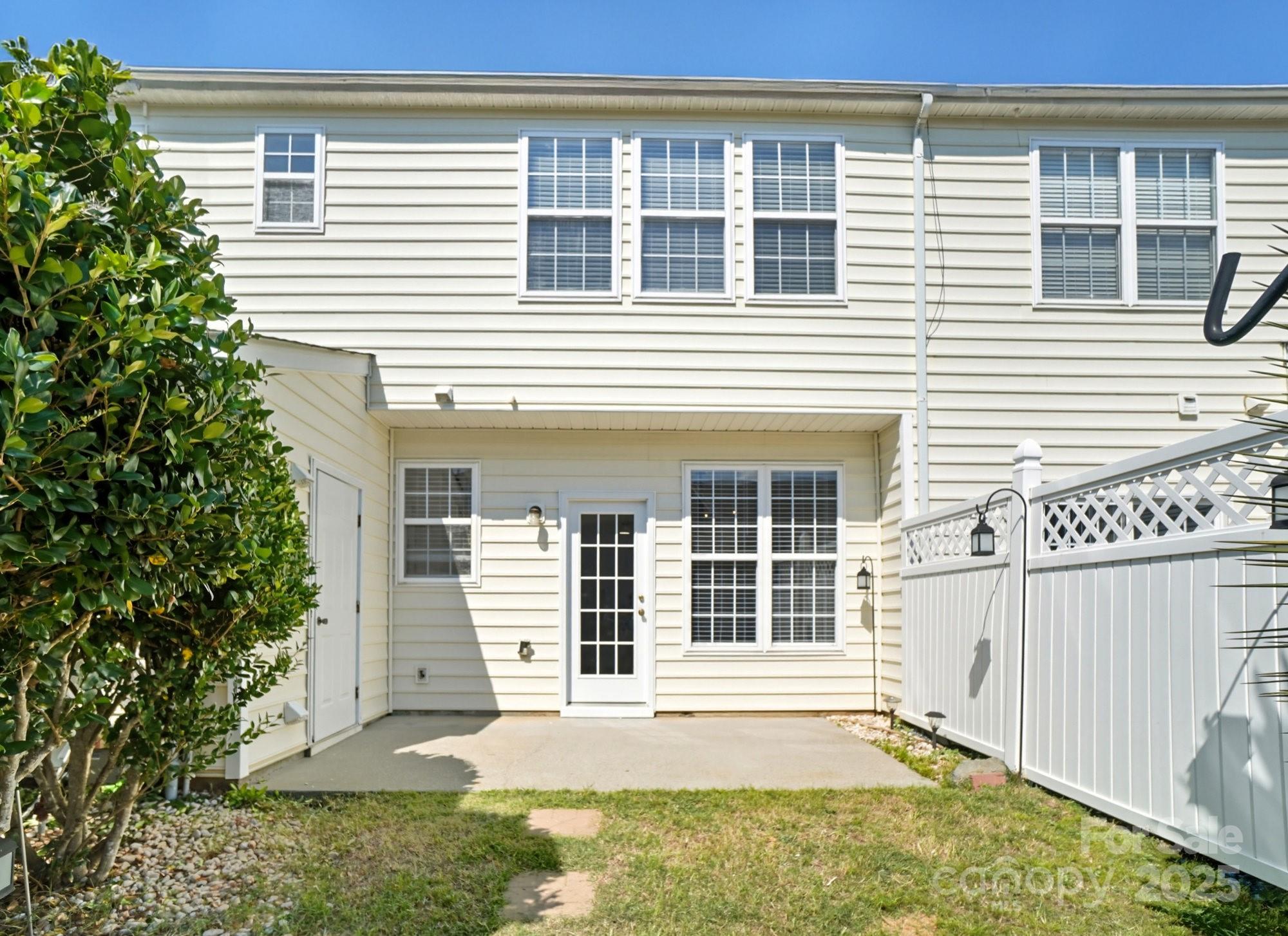 507 Poseidon Way Fort Mill, SC 29708 - Photo 17 of 19 front view of a house with a yard