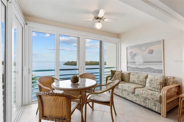 $330,000 | 4310 Falmouth Drive, Unit 304, Longboat Key, FL 34228