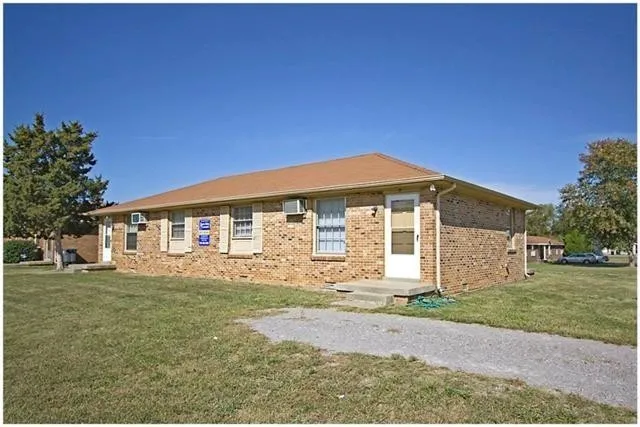 $825 | 141 Airport Road, Unit C, Clarksville, TN 37042