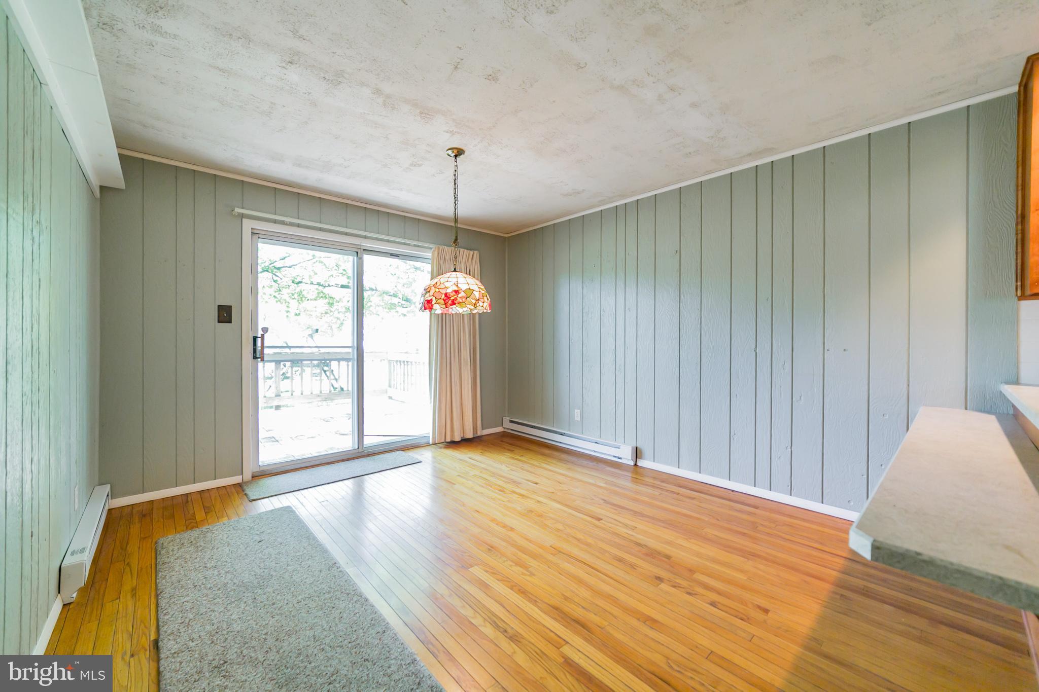 969 Crest Road Lansdale, PA 19446 - Photo 5 of 16 Gallery Image 5