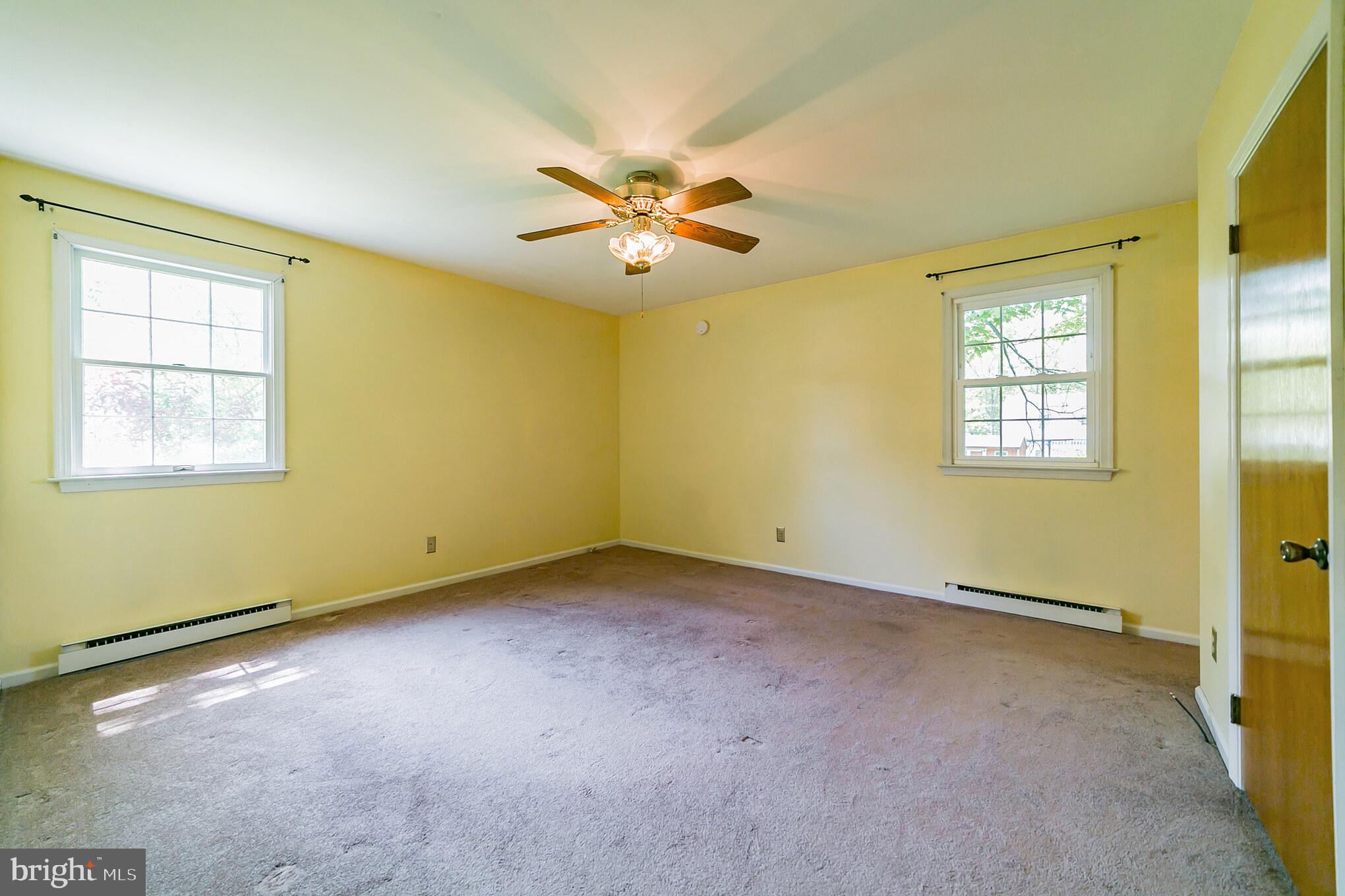 969 Crest Road Lansdale, PA 19446 - Photo 8 of 16 Gallery Image 8