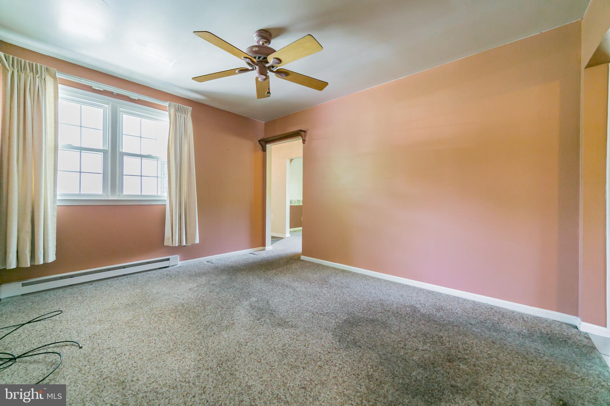 969 Crest Road Lansdale, PA 19446 - Photo 10 of 16 Gallery Image 10