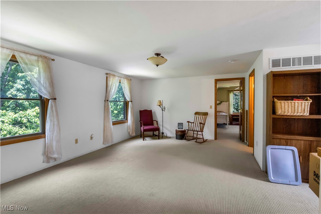 1264 Ellsworth Bailey Road Warren, OH 44481 - Photo 35 of 45 Living area with carpet floors