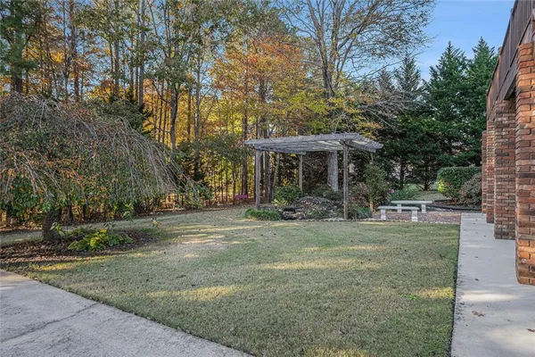 $635,000 | 20 Spring Lake Trail Northeast, White, GA 30184