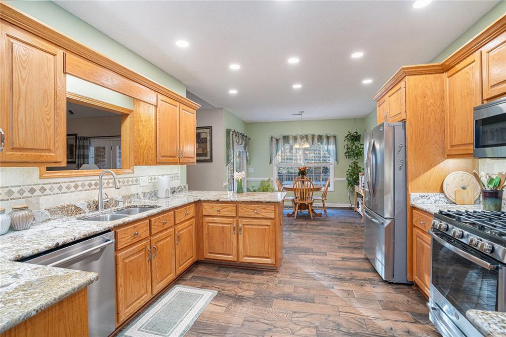 20 Spring Lake Trail Northeast White, GA 30184 - Photo 8 of 24