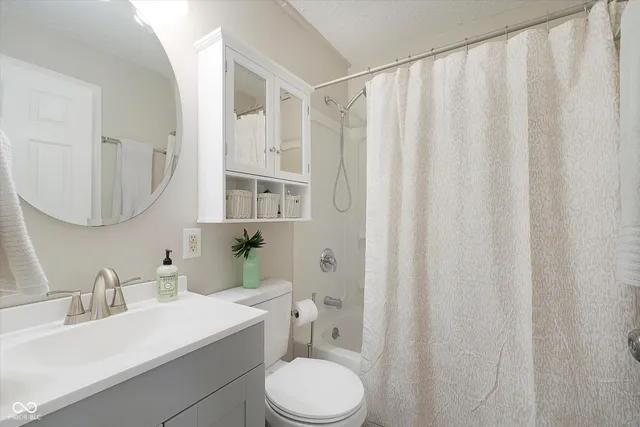 $385,000 | 62 Bennett Road, Carmel, IN 46032