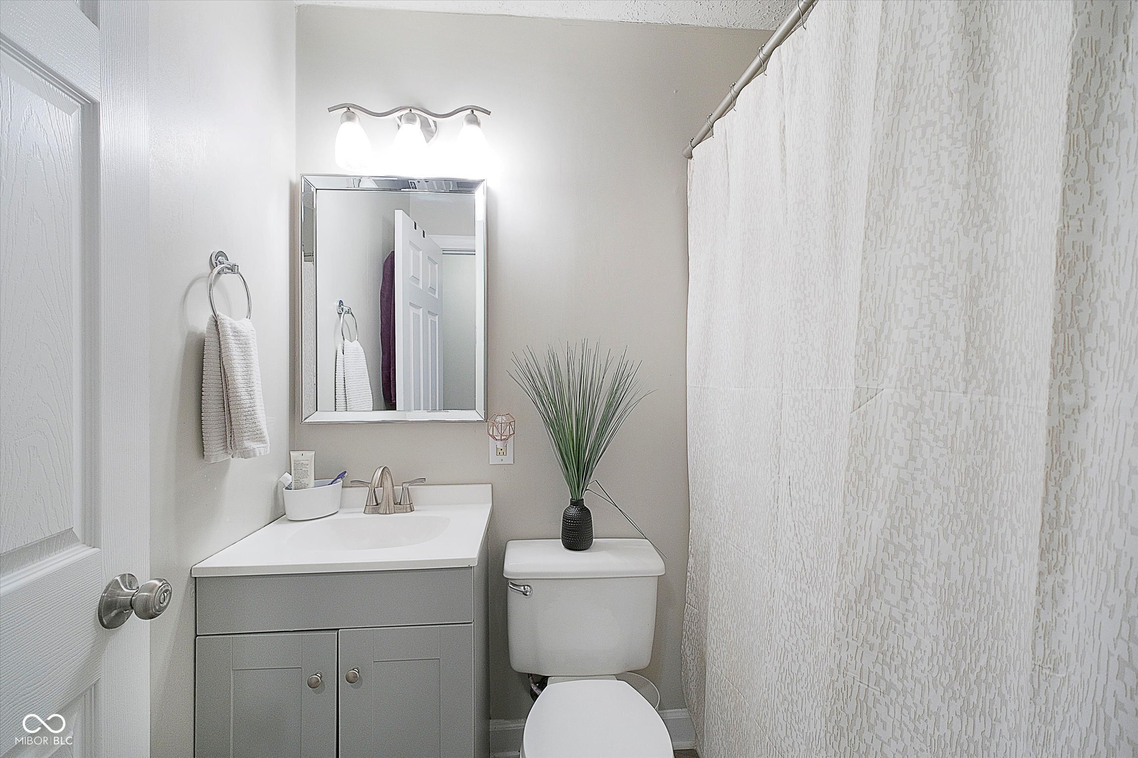 62 Bennett Road Carmel, IN 46032 - Photo 24 of 35