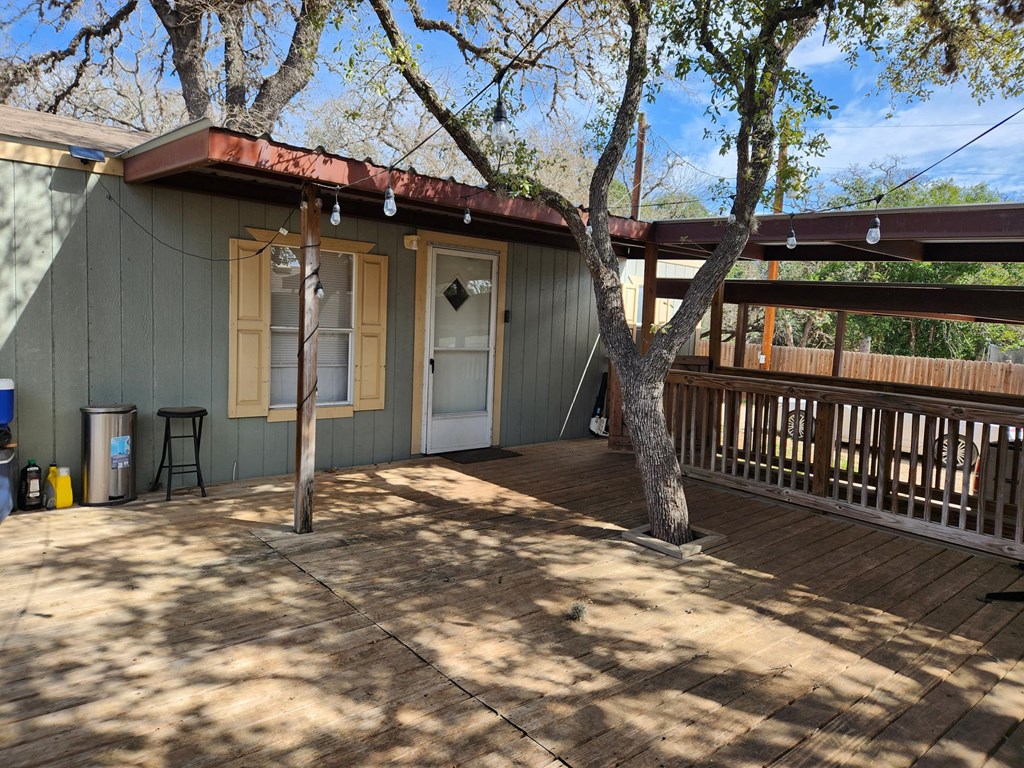 167 Beaumont Street Bandera, TX 78003 - Photo 6 of 12