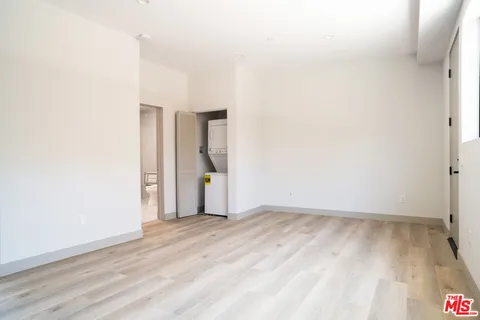 $2,350 | 2223 Clifford Street, Unit 104, Los Angeles, CA 90026