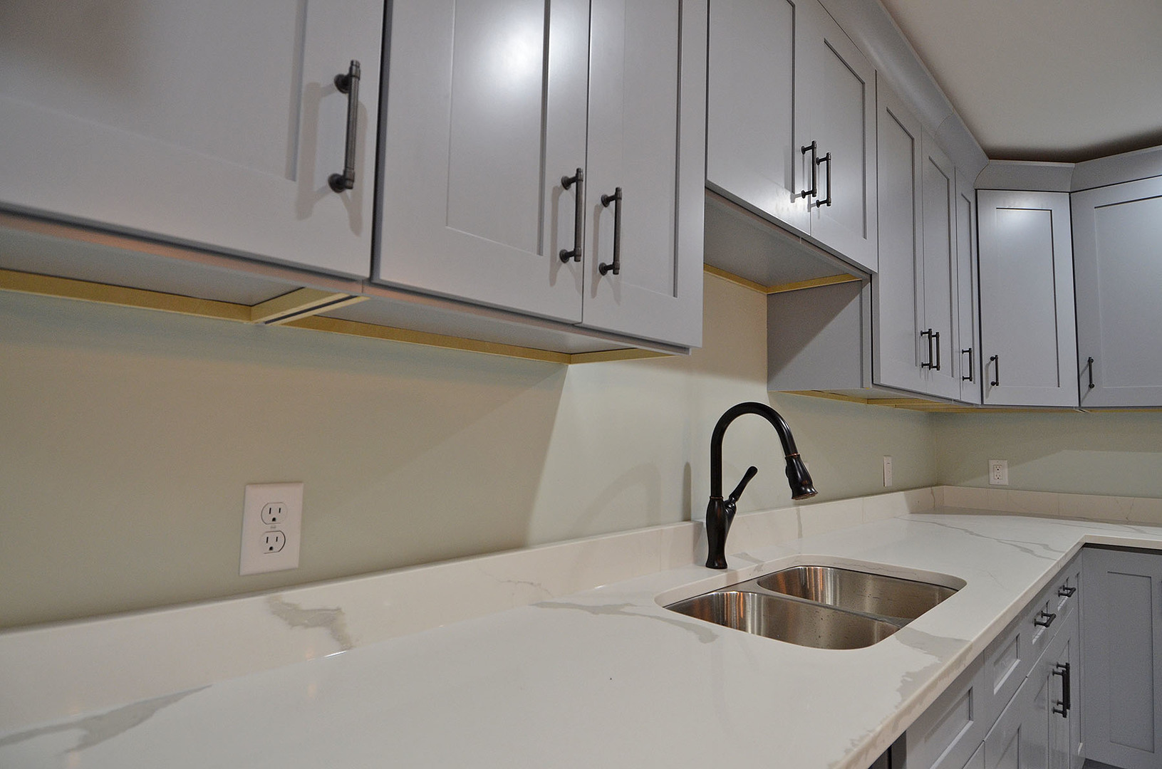 1752 Guion Street Ottawa, IL 61350 - Photo 9 of 30