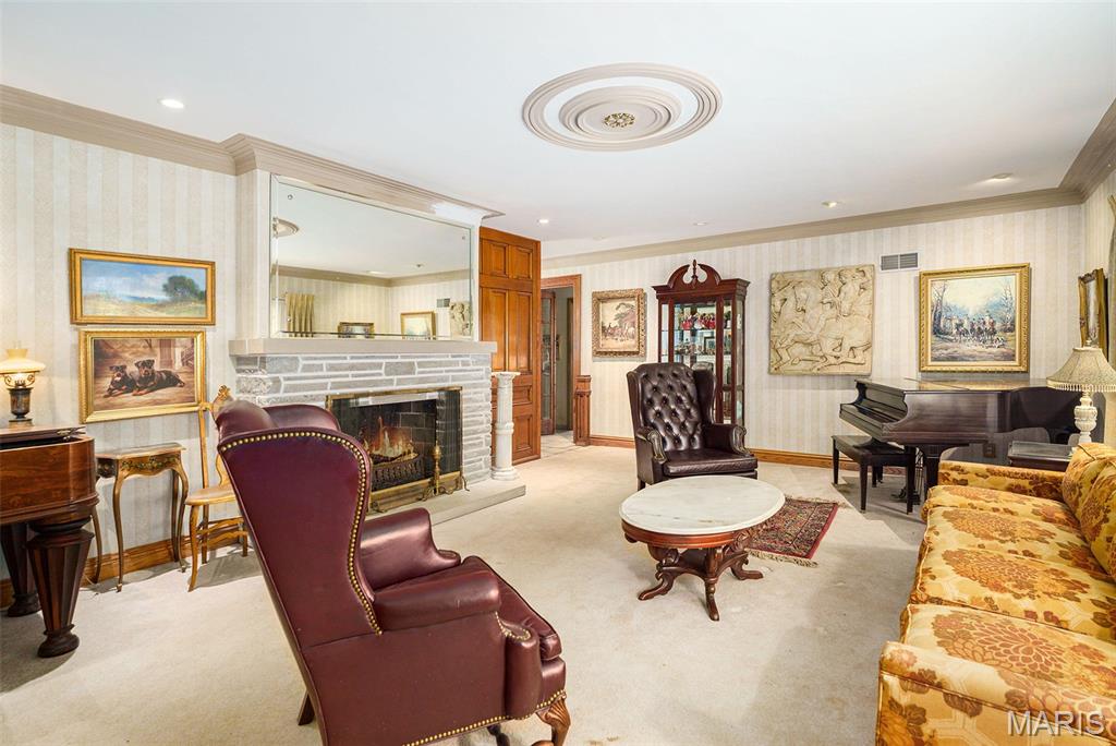 7369 Whitehaven Drive St. Louis, MO 63123 - Photo 12 of 45