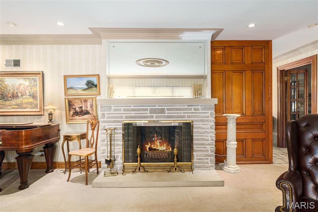 7369 Whitehaven Drive St. Louis, MO 63123 - Photo 13 of 45