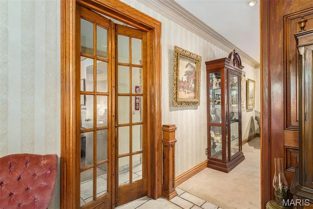 $995,000 | 7369 Whitehaven Drive, St. Louis, MO 63123