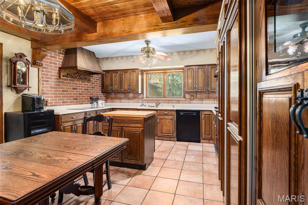 7369 Whitehaven Drive St. Louis, MO 63123 - Photo 19 of 45