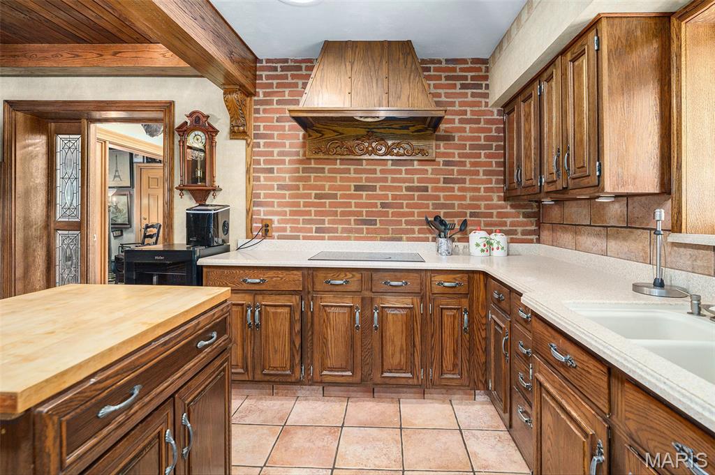 7369 Whitehaven Drive St. Louis, MO 63123 - Photo 20 of 45