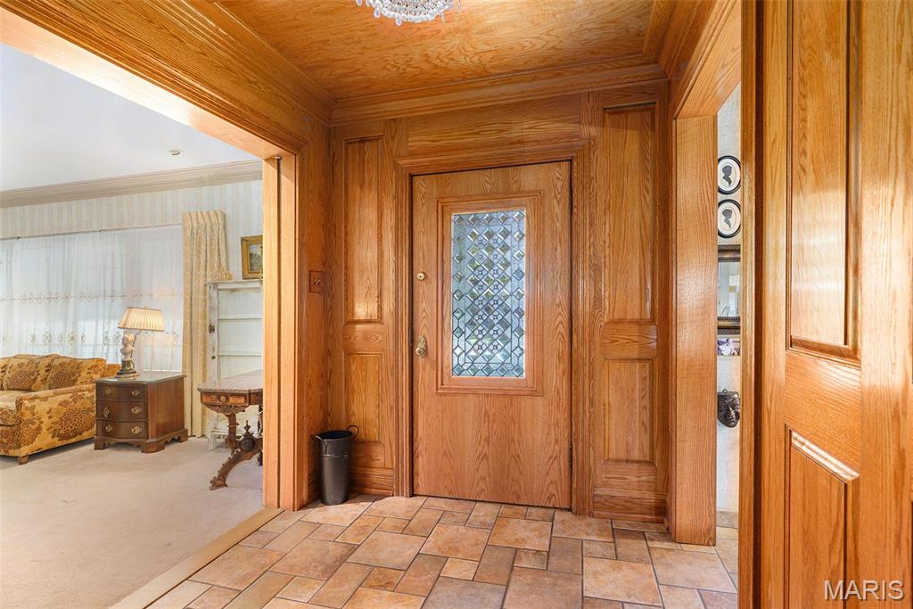 7369 Whitehaven Drive St. Louis, MO 63123 - Photo 6 of 45