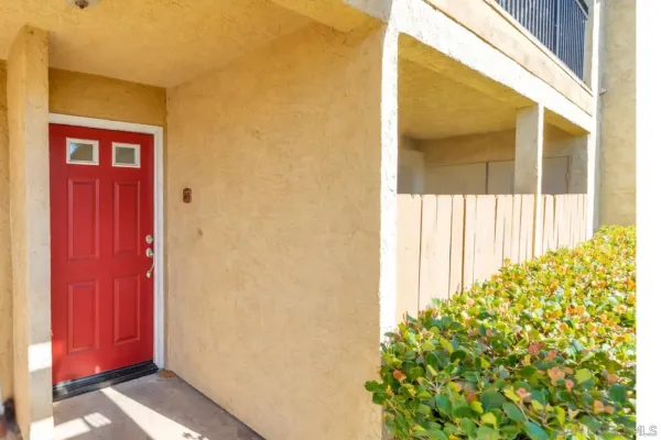 $385,000 | 495 San Pasqual Valley Road, Unit 142, Escondido, CA 92027