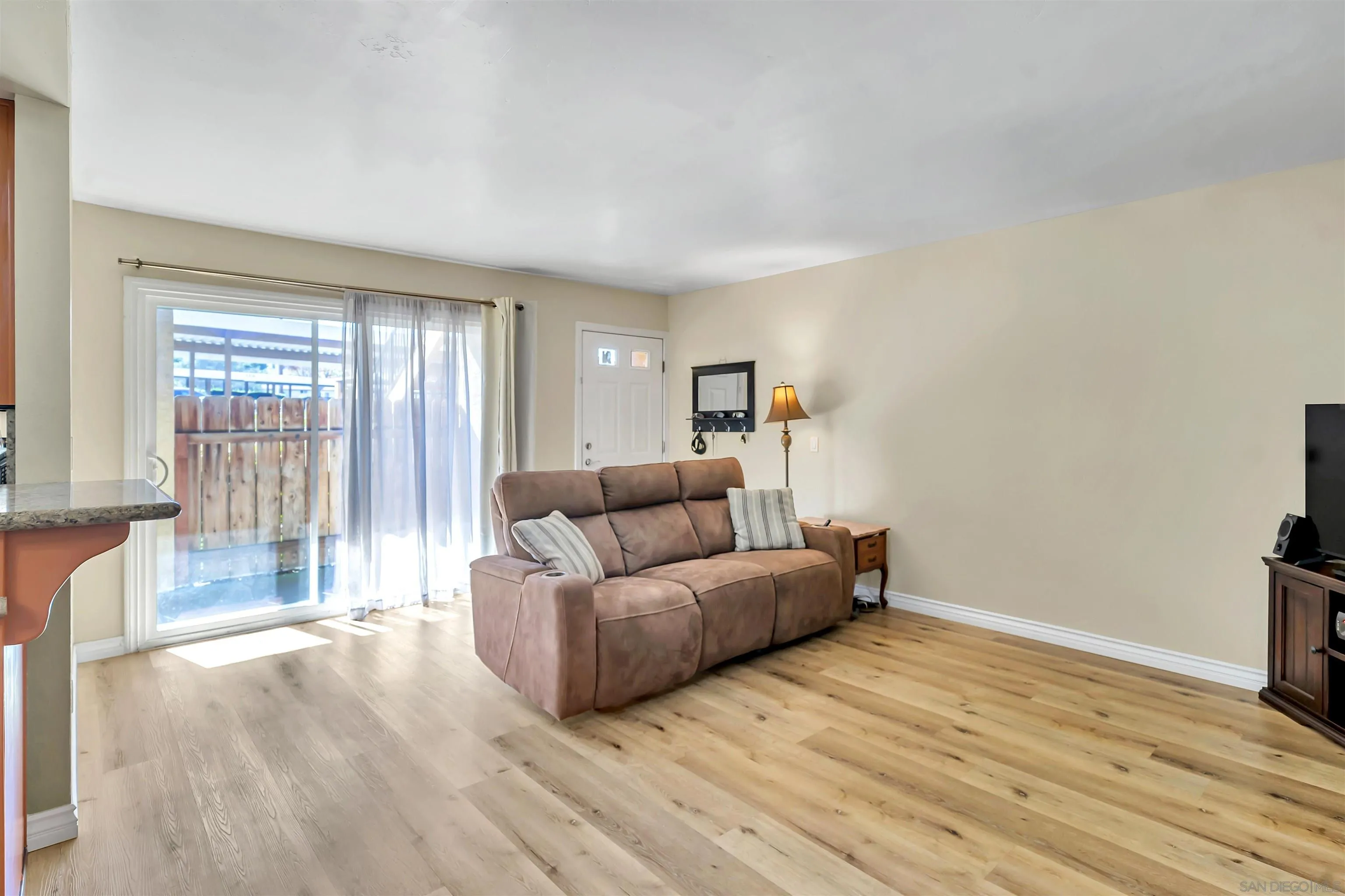 495 San Pasqual Valley Road, Unit 142 Escondido, CA 92027 - Photo 5 of 20