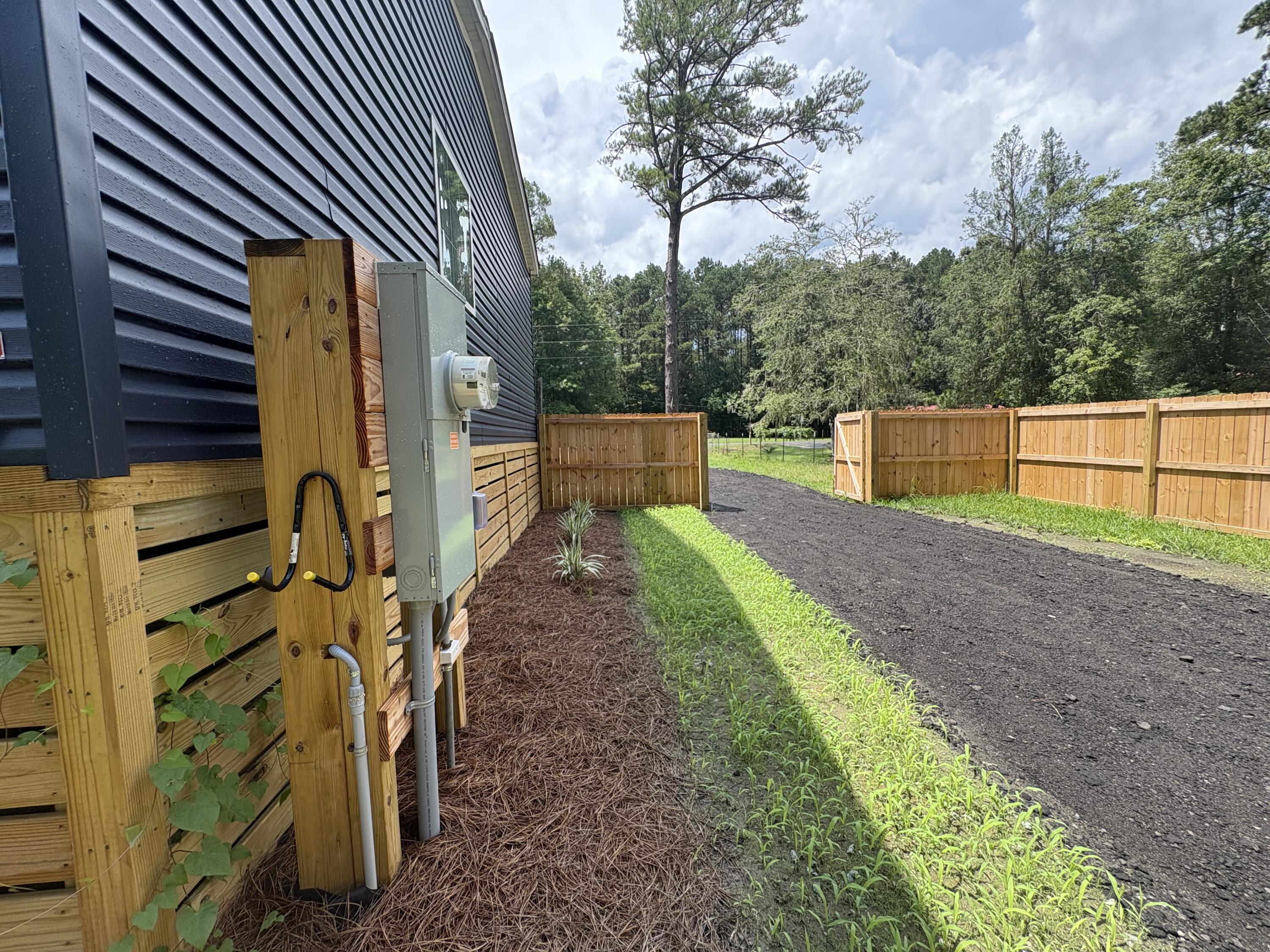 3323 Prices Bridge Lane Walterboro, SC 29488 - Photo 56 of 83 n- side of house