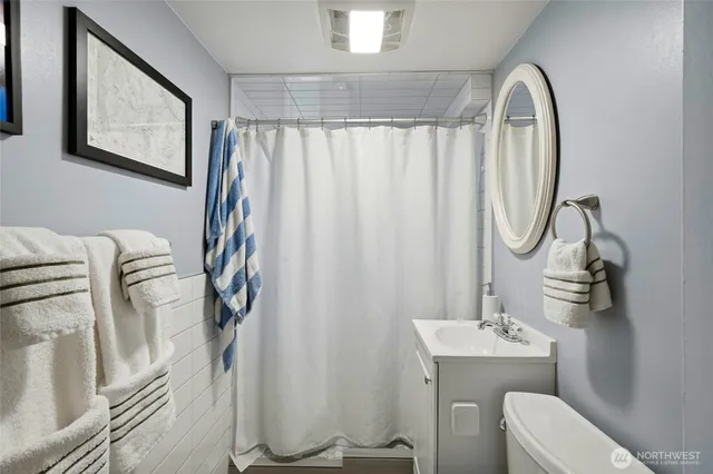 $799,000 | 11815 20th Avenue Southwest, Burien, WA 98146