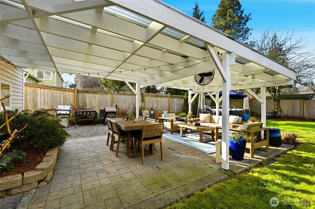 $799,000 | 11815 20th Avenue Southwest, Burien, WA 98146