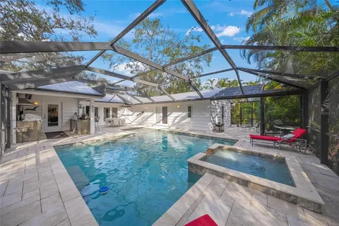 $1,995,000 | 3331 Old Oak Drive, Sarasota, FL 34239