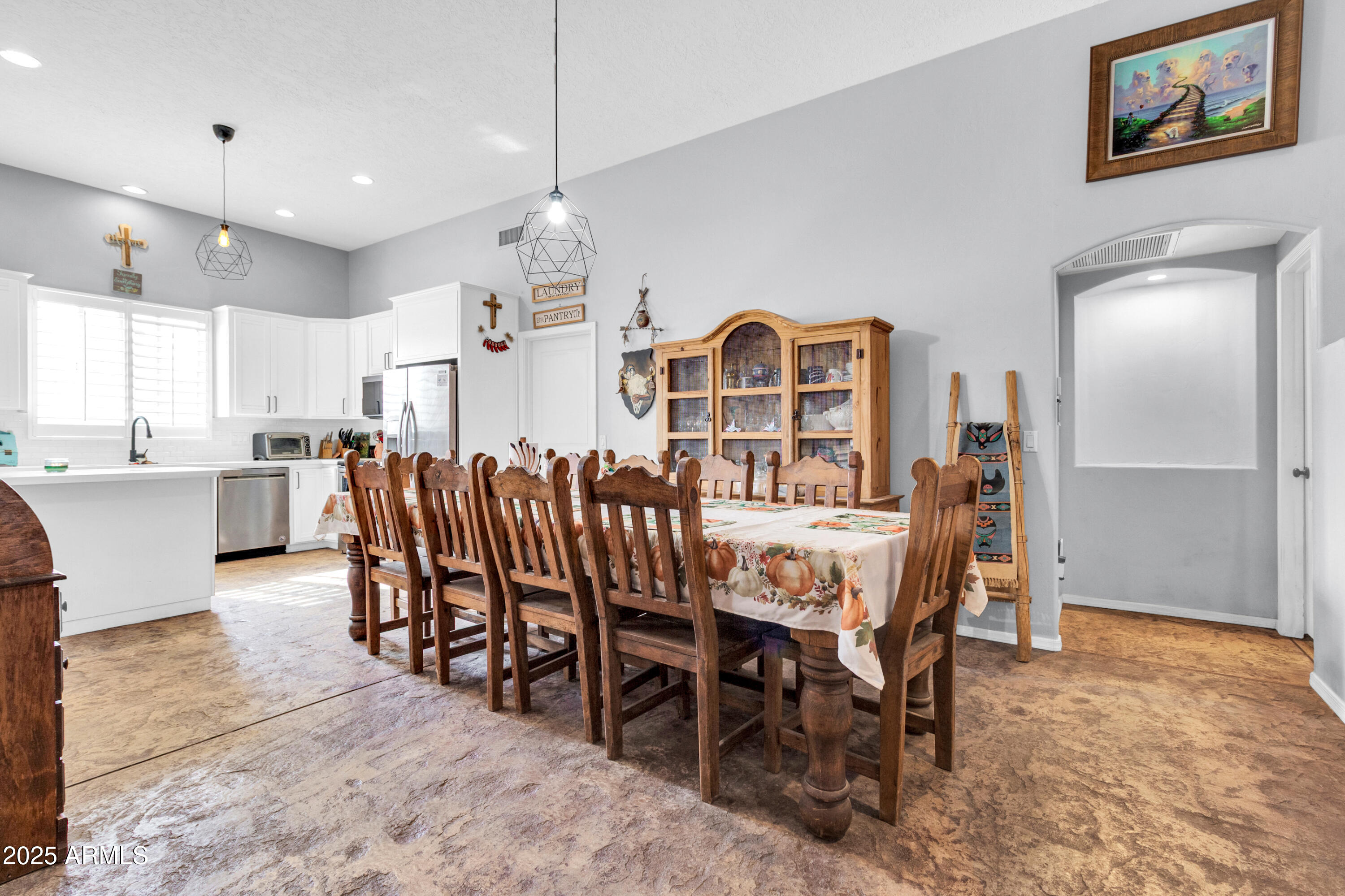 822 North Cortez Road Apache Junction, AZ 85119 - Photo 19 of 54