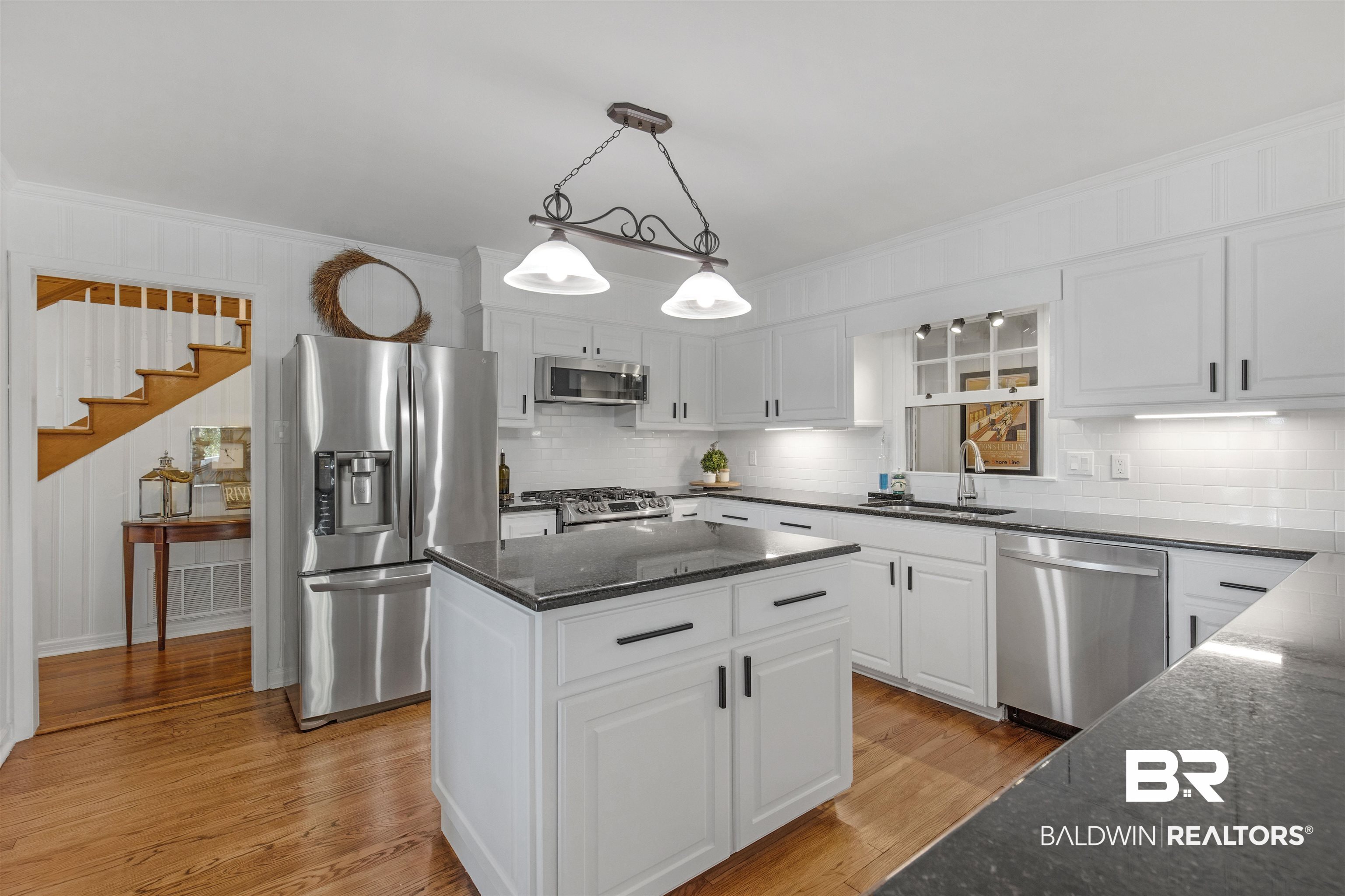3070 Riverside Drive West Mobile, AL 36605 - Photo 10 of 47