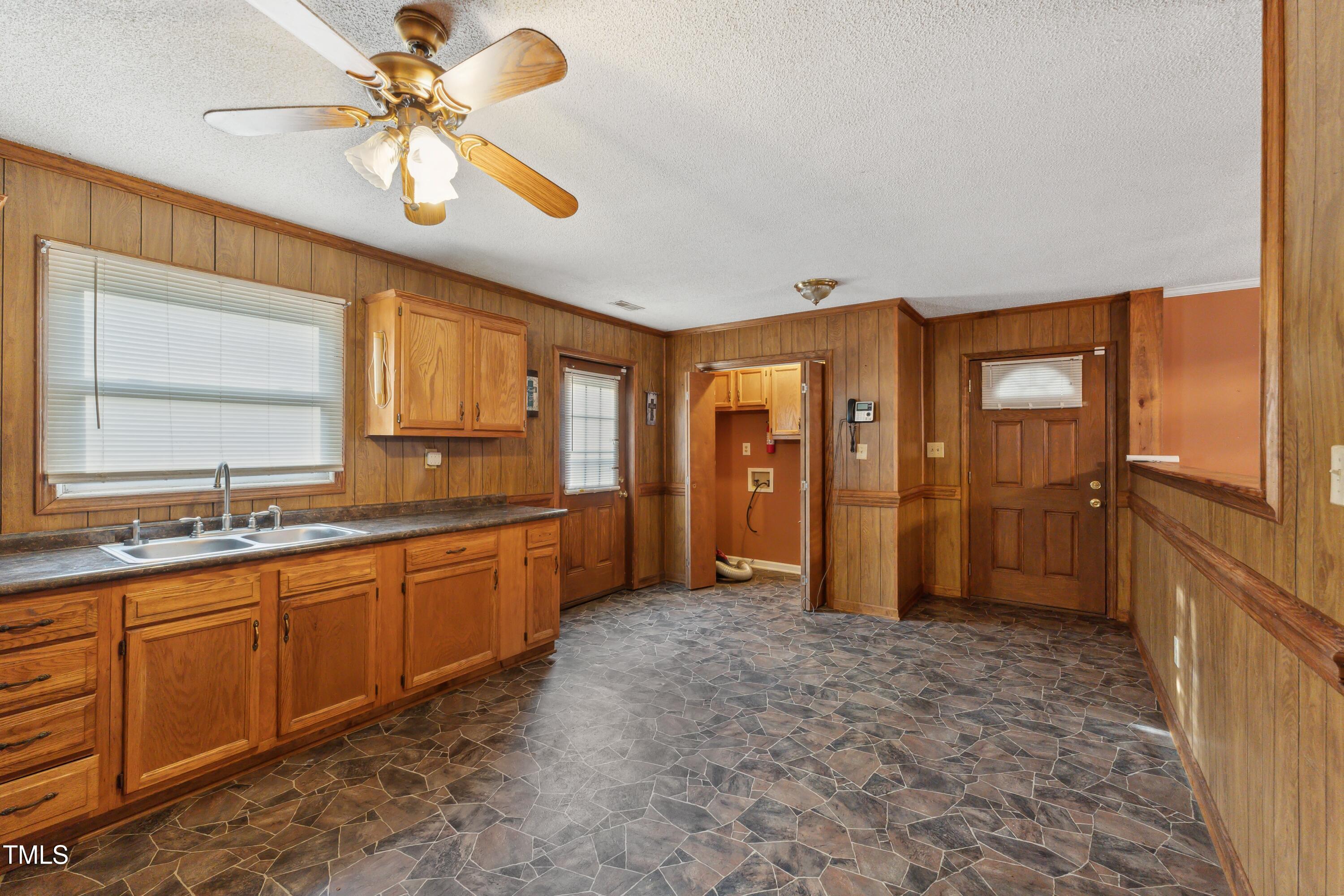 334 Ridgewood Road Tarboro, NC 27886 - Photo 6 of 23 6-print-DSC08047