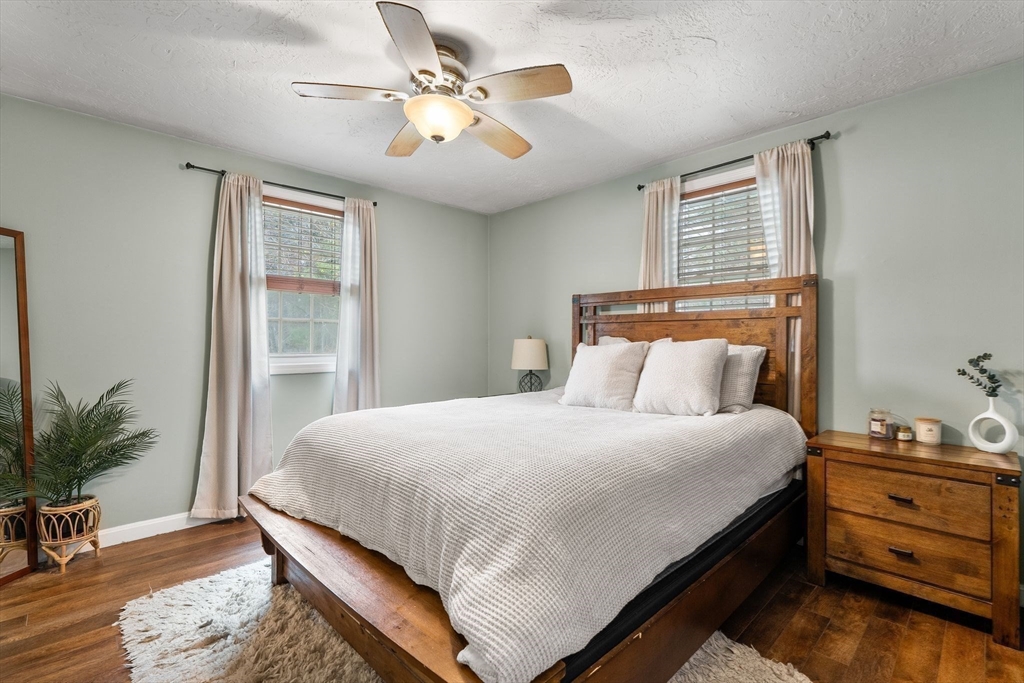 7 Helen Street Wareham, MA 02576 - Photo 13 of 31