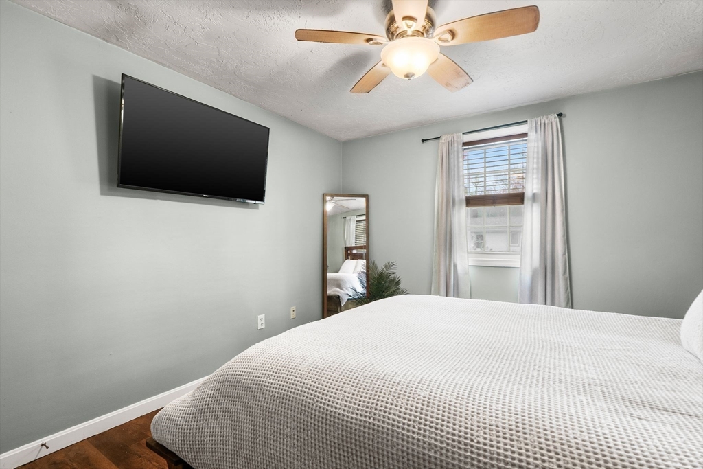 7 Helen Street Wareham, MA 02576 - Photo 14 of 31